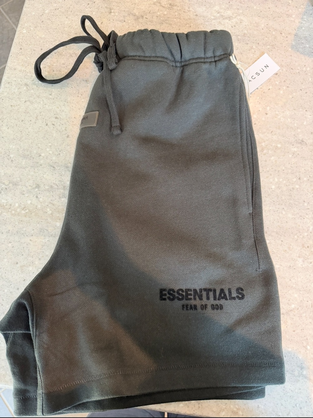 Fear of God ESSENTIALS Fleece Sweat Shorts black Men’s XS NWT